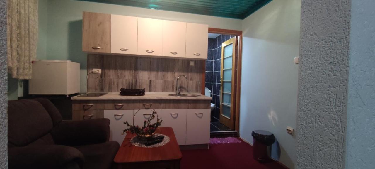 Guesthouse Prenociste Faraon Pljevlja Exterior foto